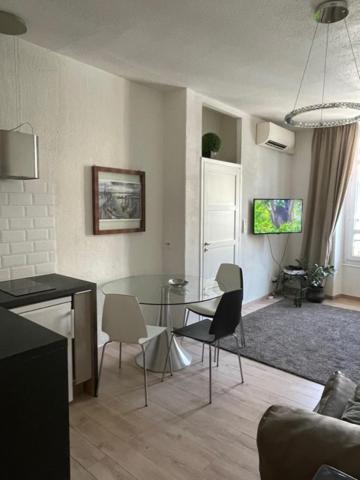 ניס Apartment On Dante Street Next To The Sea מראה חיצוני תמונה